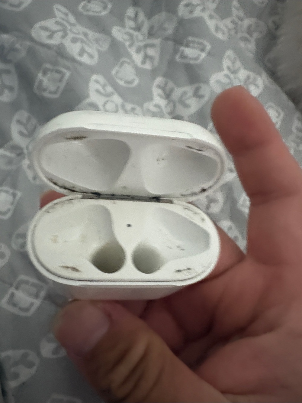 AirPods gen 1 case only